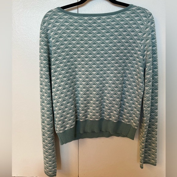 Square neckline sweater top - Picture 6 of 6